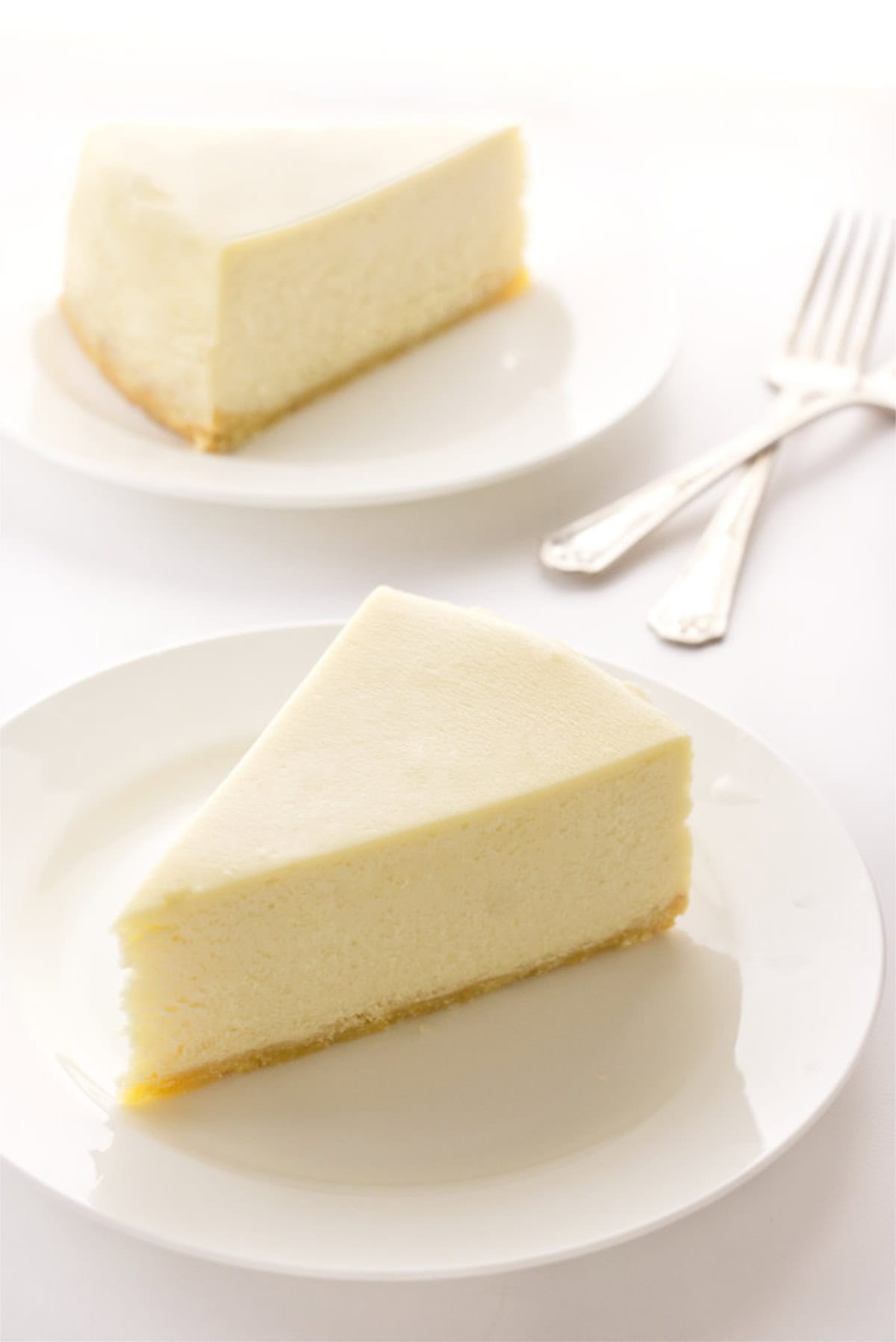 perfect slice of no water bath cheesecake.